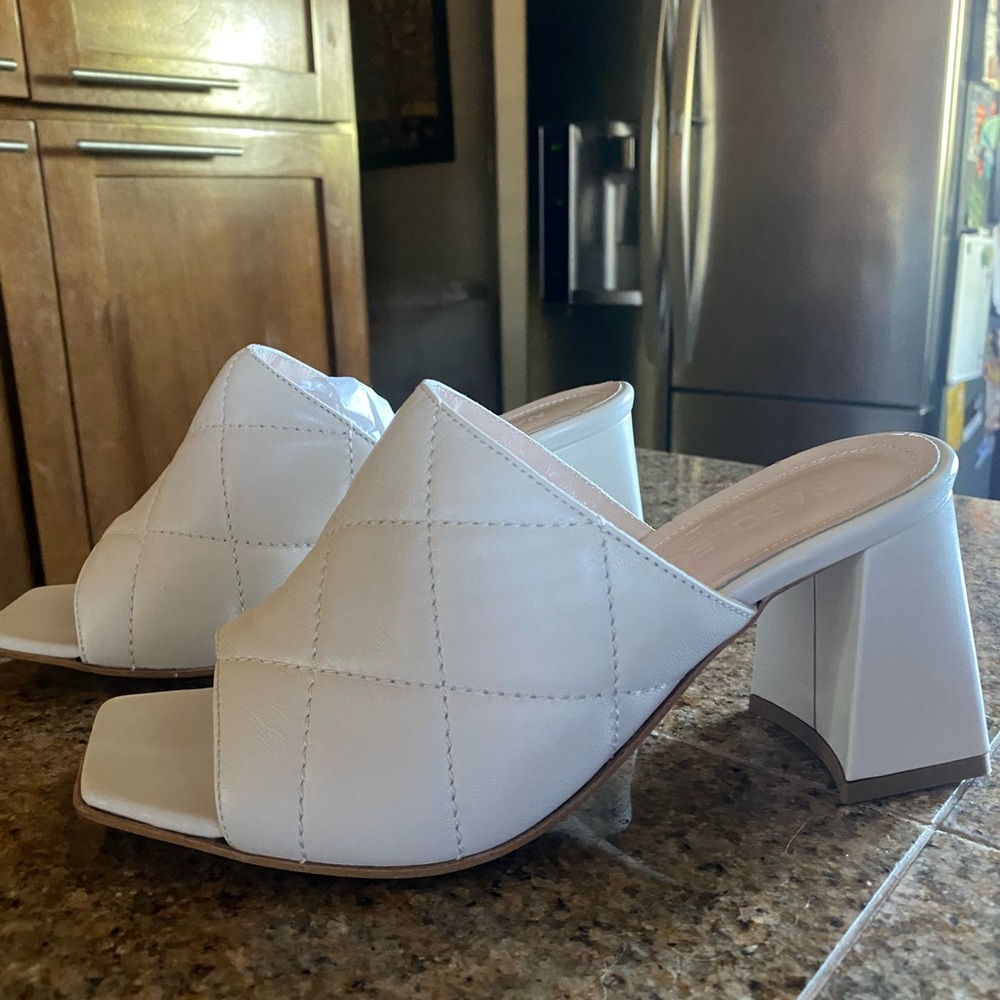 NAPOLEONI Nappa Latte Heels